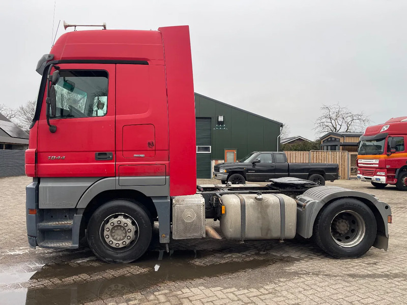 Mercedes-Benz Actros 1844 3 pedals - Тягач: фото 5 Mercedes-Benz Actros 1844 3 pedals - Тягач: фото 5
