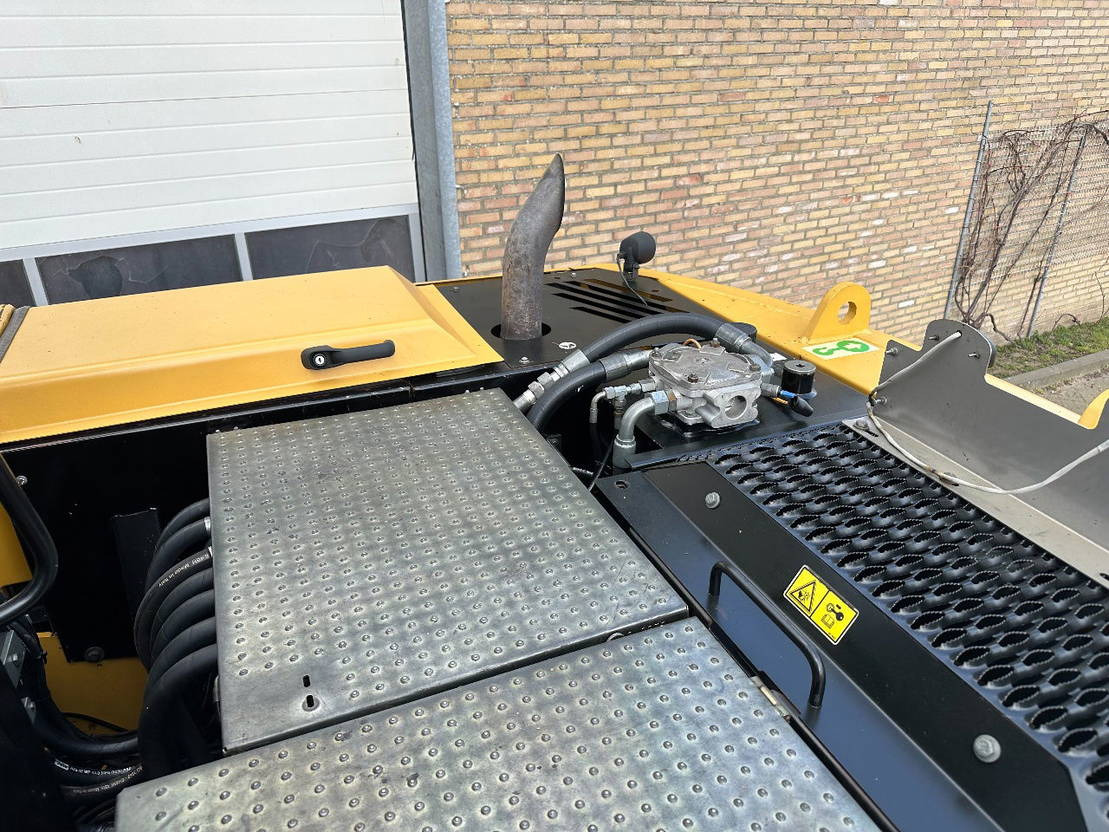 Колёсный экскаватор Caterpillar M313D: фото 26 Колёсный экскаватор Caterpillar M313D: фото 26