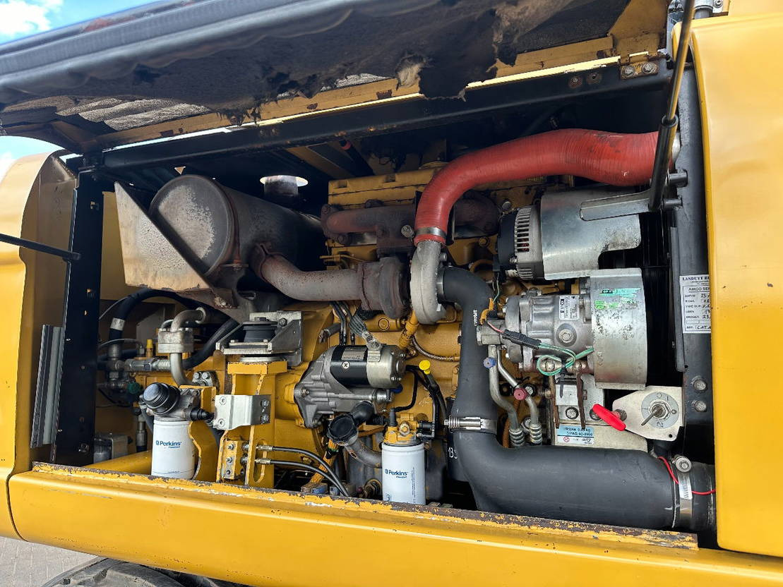 Колёсный экскаватор Caterpillar M313D: фото 17 Колёсный экскаватор Caterpillar M313D: фото 17