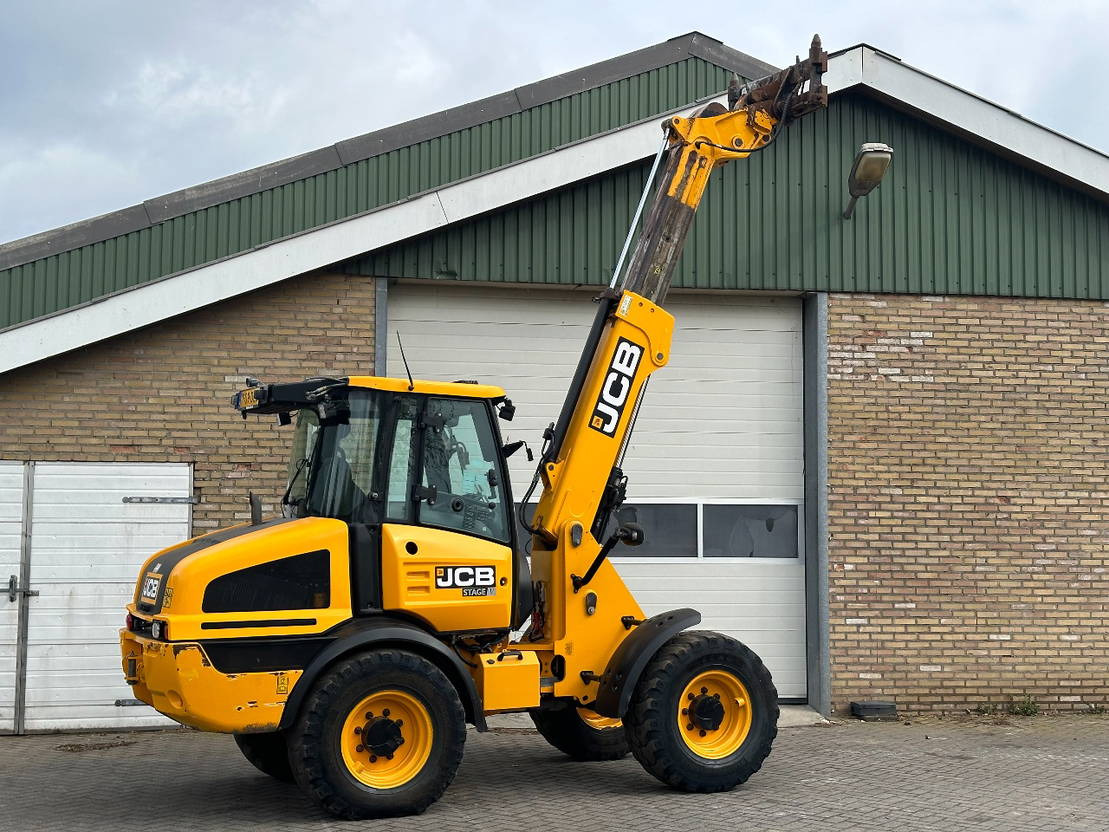 Телескопический фронтальный погрузчик JCB TM220 SV A: фото 6 Телескопический фронтальный погрузчик JCB TM220 SV A: фото 6