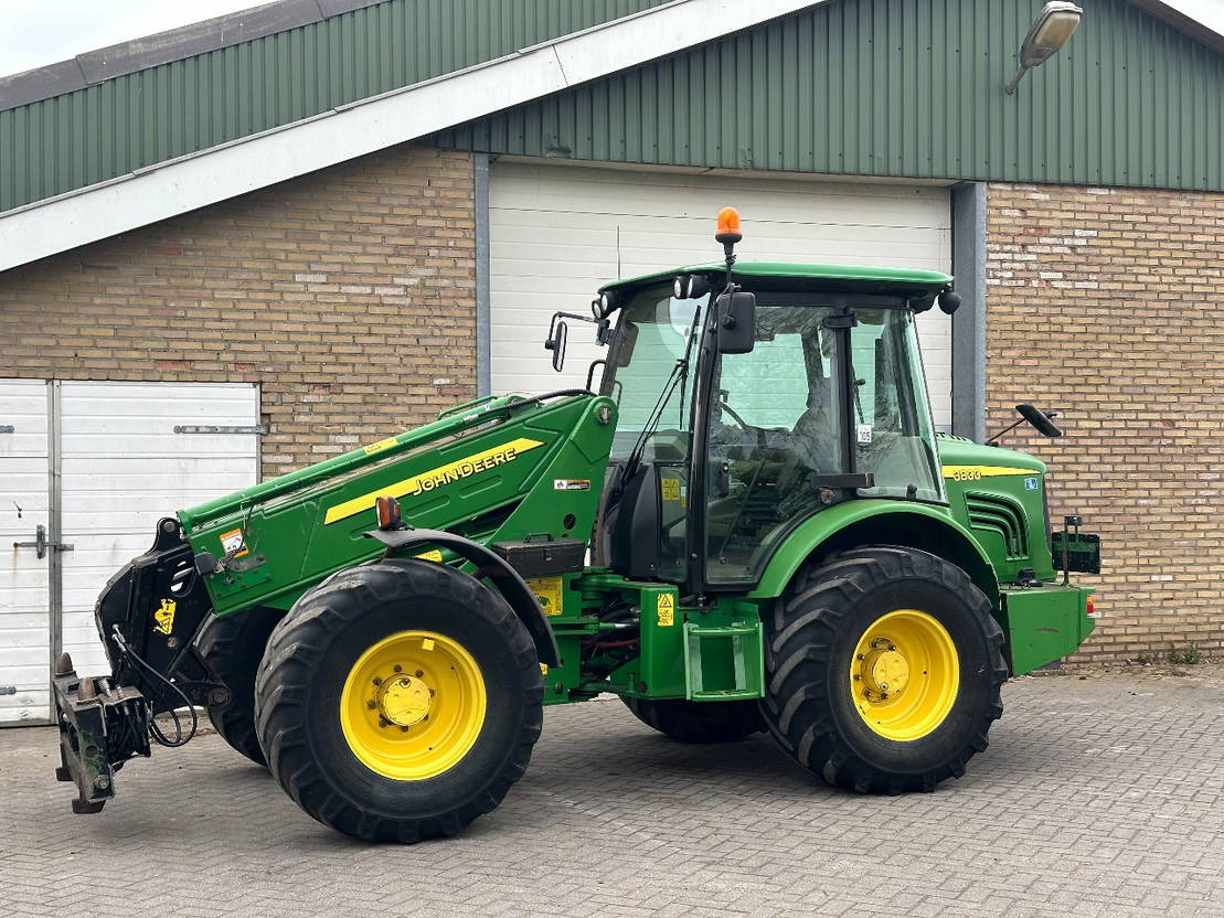 John Deere 3800 - Телескопический фронтальный погрузчик: фото 1 John Deere 3800 - Телескопический фронтальный погрузчик: фото 1