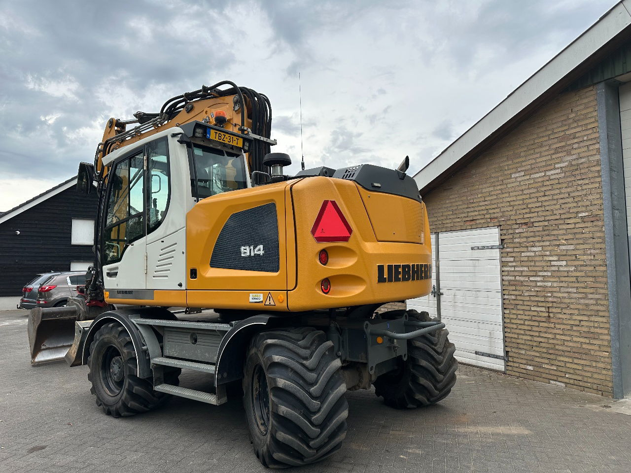 Liebherr A914 - Колёсный экскаватор: фото 3 Liebherr A914 - Колёсный экскаватор: фото 3