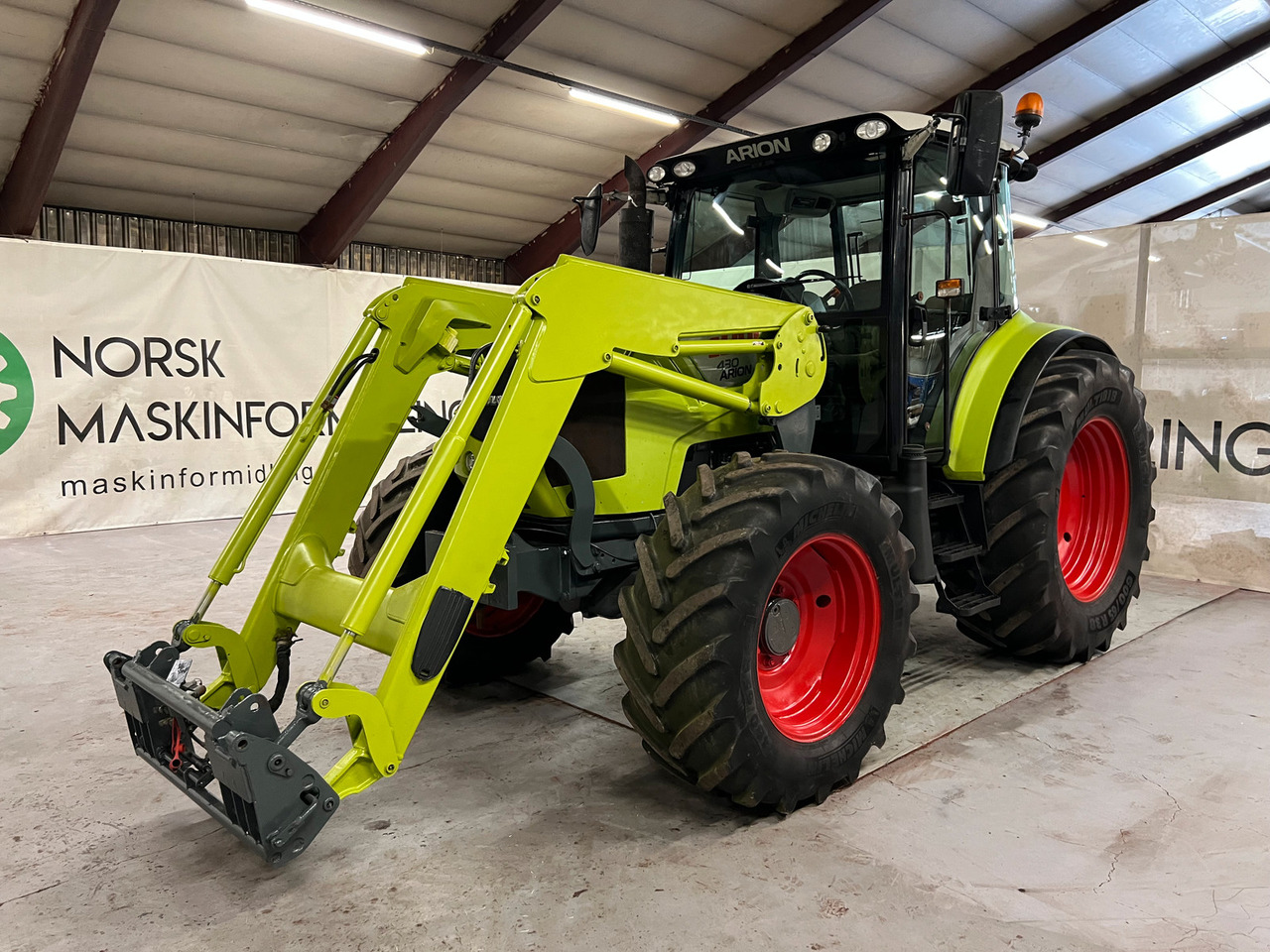 CLAAS Arion 430 - Трактор: фото 2 CLAAS Arion 430 - Трактор: фото 2