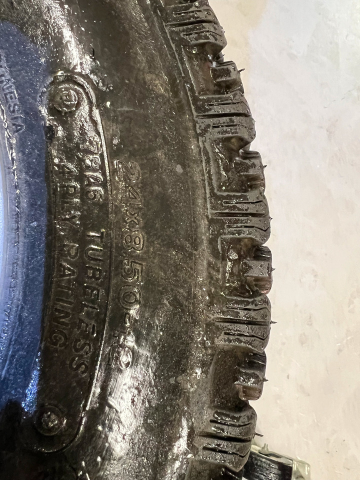 Dekk passer Massey Ferguson 1525 - Колесо для Сельскохозяйственной техники: фото 3 Dekk passer Massey Ferguson 1525 - Колесо для Сельскохозяйственной техники: фото 3