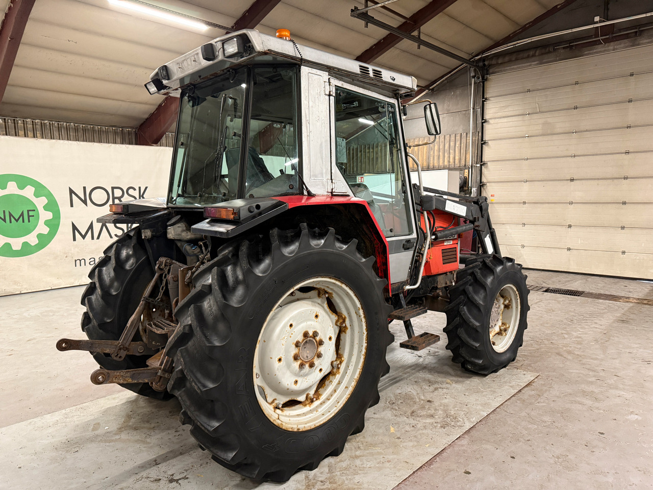 Massey Ferguson 3050 - Трактор: фото 5 Massey Ferguson 3050 - Трактор: фото 5