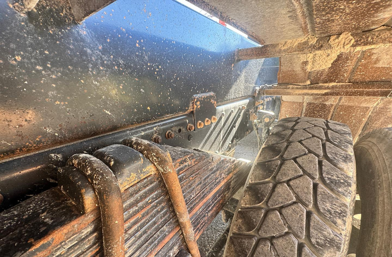 RIBALTABILE MAN TGA 41.480 (8X4) в лизинг RIBALTABILE MAN TGA 41.480 (8X4): фото 19