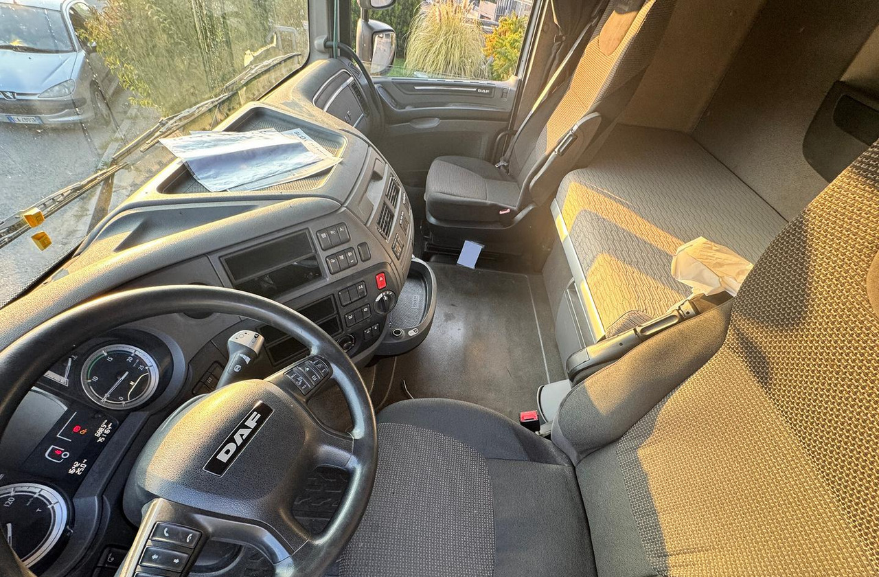DAF XF 460 FT - 2017 - IMPIANTO RIBALTABILE - Тягач: фото 4 DAF XF 460 FT - 2017 - IMPIANTO RIBALTABILE - Тягач: фото 4