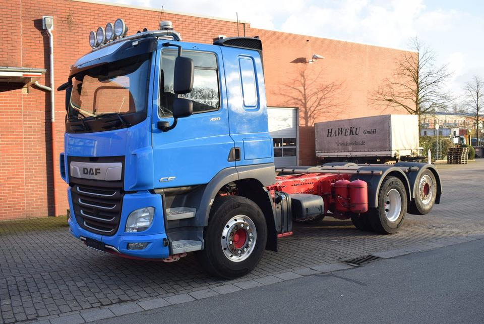 DAF  CF 450 6x2 Fahrgestell Klima Navi Lift Retarder - Грузовик-шасси: фото 2 DAF  CF 450 6x2 Fahrgestell Klima Navi Lift Retarder - Грузовик-шасси: фото 2