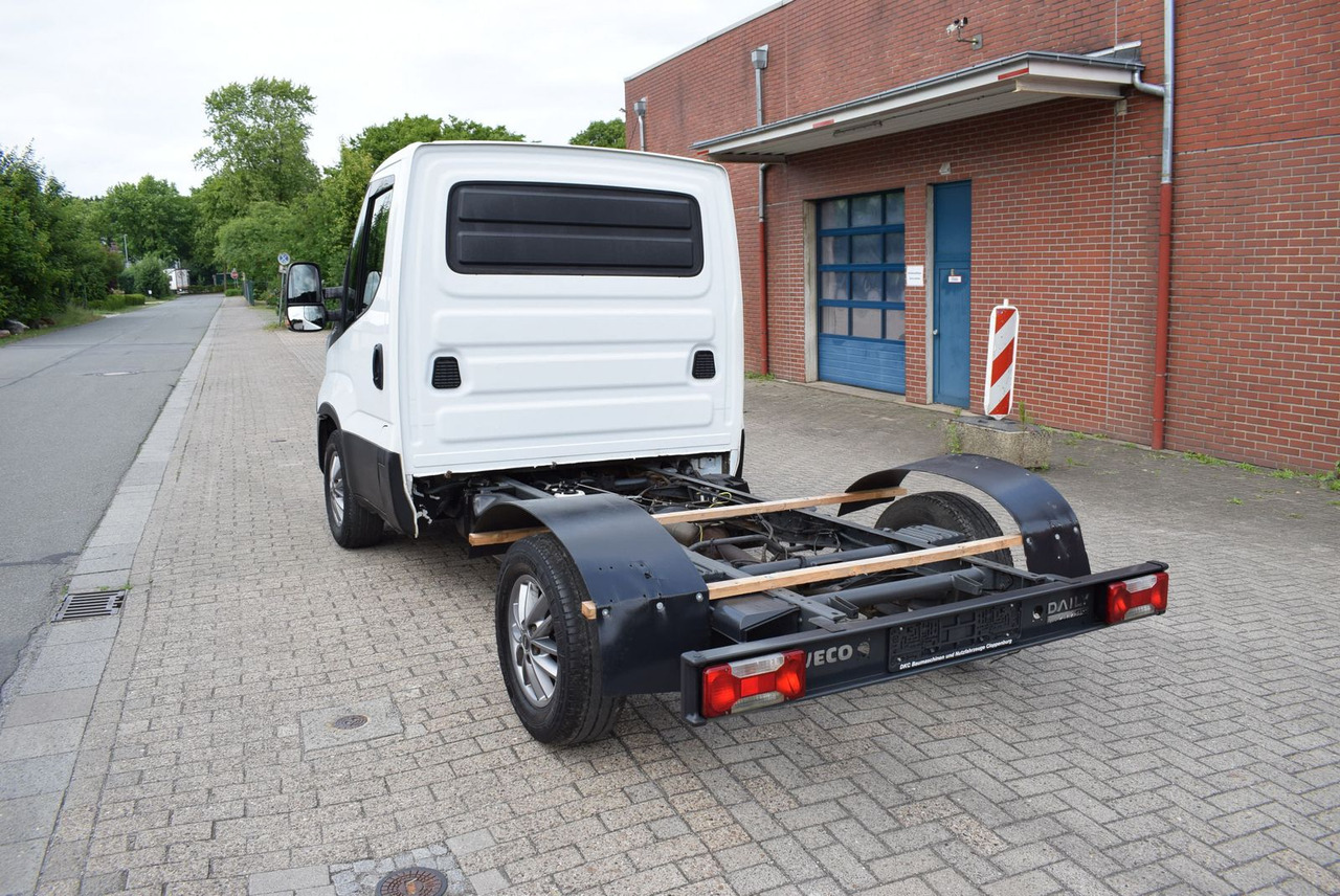 Iveco Daily 35 S21 3,0 Automatik Luftfederung Tempomat - Грузовик-шасси: фото 5 Iveco Daily 35 S21 3,0 Automatik Luftfederung Tempomat - Грузовик-шасси: фото 5
