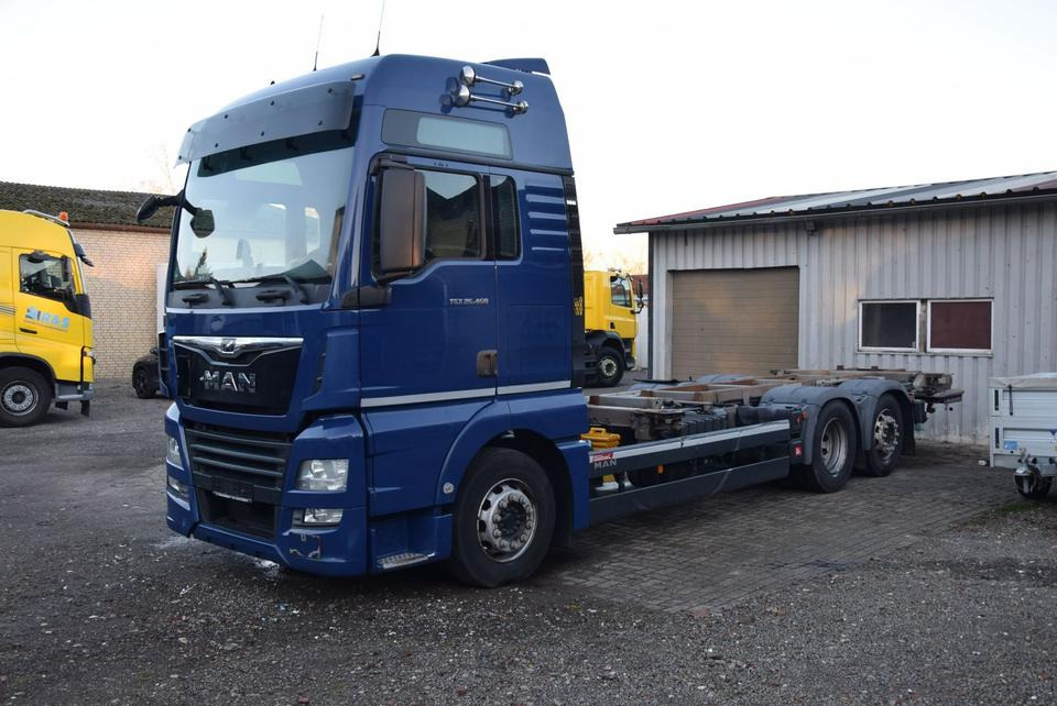 MAN TGX XXL 460 Retarder Standklima MOTORSCHADEN !!! - Грузовик-контейнеровоз/ Сменный кузов: фото 1 MAN TGX XXL 460 Retarder Standklima MOTORSCHADEN !!! - Грузовик-контейнеровоз/ Сменный кузов: фото 1