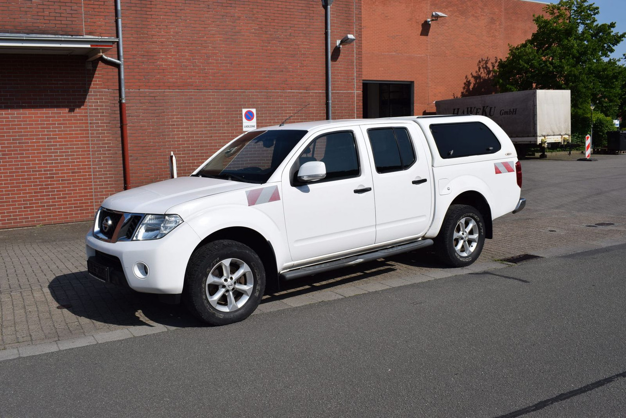 Nissan Navara Double Cab SE 4x4 Automatik Hardtop AHK - Внедорожник: фото 1 Nissan Navara Double Cab SE 4x4 Automatik Hardtop AHK - Внедорожник: фото 1