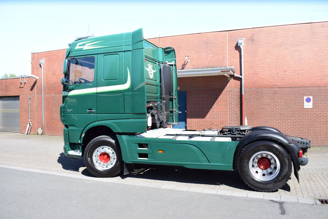 DAF XF 530 FT Retarder Leder Standklima Hydraulik - Тягач: фото 3 DAF XF 530 FT Retarder Leder Standklima Hydraulik - Тягач: фото 3