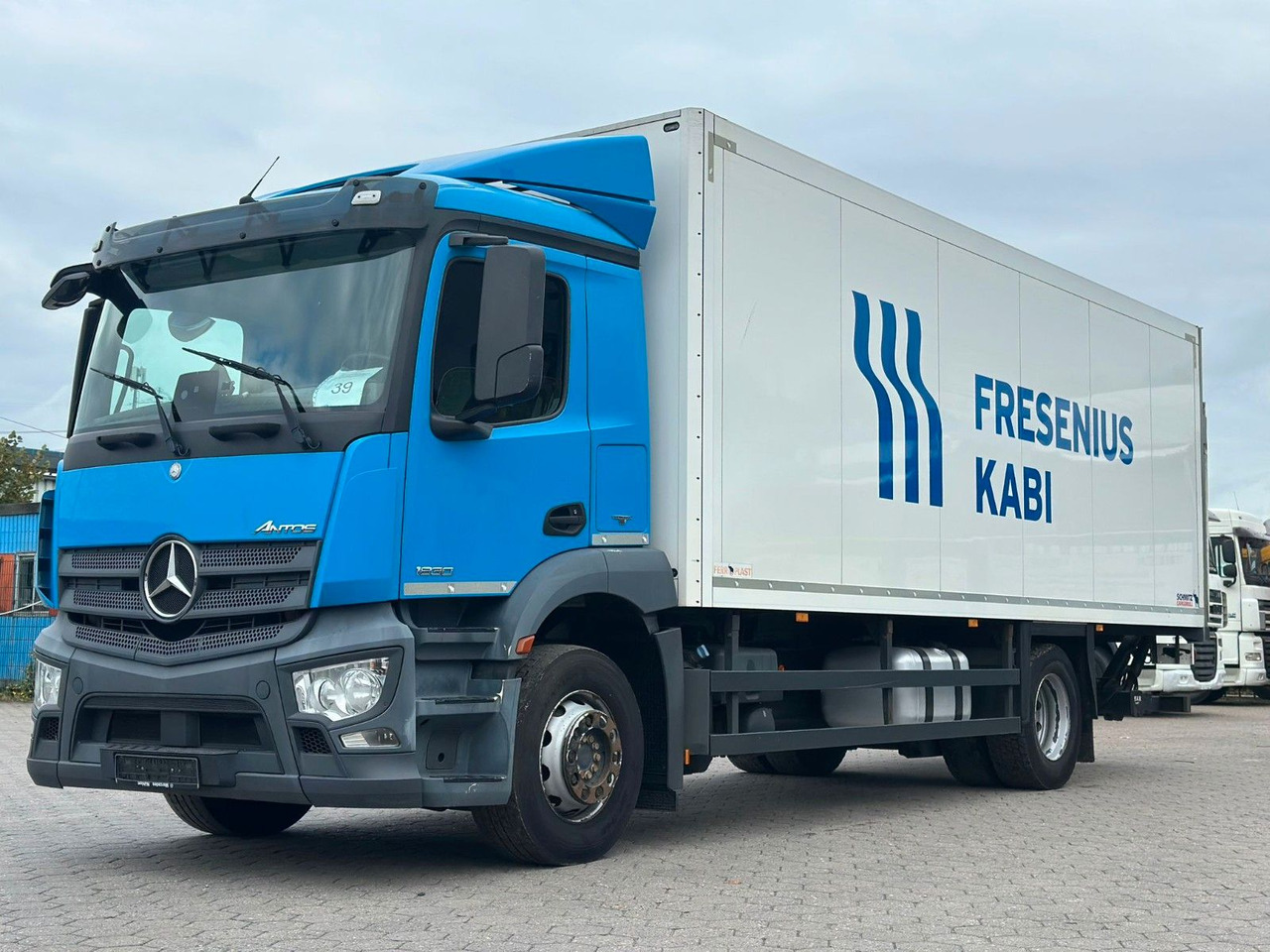 Mercedes-Benz Antos 1830+Isolierkoffer - Грузовик с закрытым кузовом: фото 1 Mercedes-Benz Antos 1830+Isolierkoffer - Грузовик с закрытым кузовом: фото 1