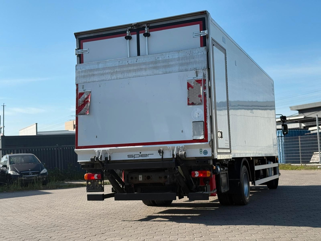 Volvo FL 42 R 240 +Thermoking T-880R+Kamera - Рефрижератор: фото 3 Volvo FL 42 R 240 +Thermoking T-880R+Kamera - Рефрижератор: фото 3