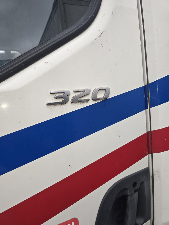 DAF LF 320 - Грузовик с закрытым кузовом: фото 2 DAF LF 320 - Грузовик с закрытым кузовом: фото 2