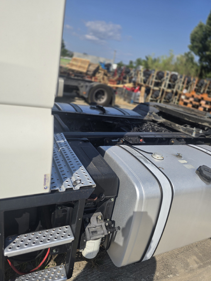 Тягач MAN TGX 18-480: фото 8