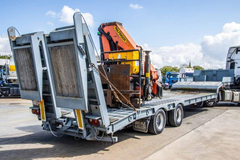 Castera CRANE/KRAN/GRUE-PALFINGER 22002 (2xHydr.) - Низкорамный полуприцеп: фото 5 Castera CRANE/KRAN/GRUE-PALFINGER 22002 (2xHydr.) - Низкорамный полуприцеп: фото 5