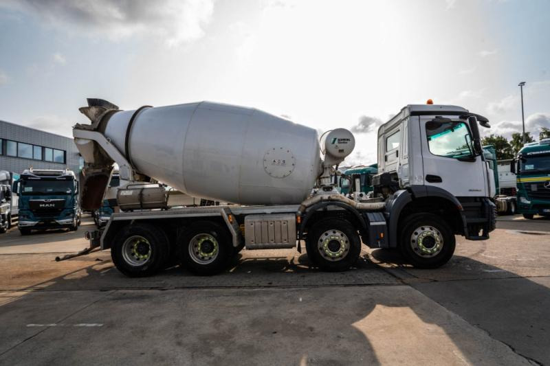 Mercedes AROCS 3240 BB+STETTER 9m3 - Автобетоносмеситель: фото 3 Mercedes AROCS 3240 BB+STETTER 9m3 - Автобетоносмеситель: фото 3