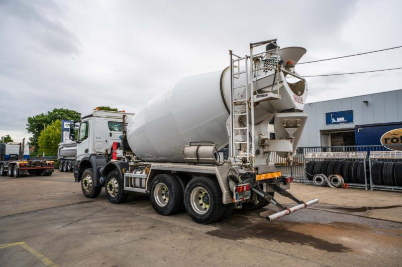 Mercedes AROCS 3240 + STETTER 9m3 - Автобетоносмеситель: фото 5 Mercedes AROCS 3240 + STETTER 9m3 - Автобетоносмеситель: фото 5