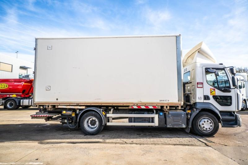 Renault D14 250 + DHOLLANDIA 1.5T - Грузовик с закрытым кузовом: фото 3 Renault D14 250 + DHOLLANDIA 1.5T - Грузовик с закрытым кузовом: фото 3