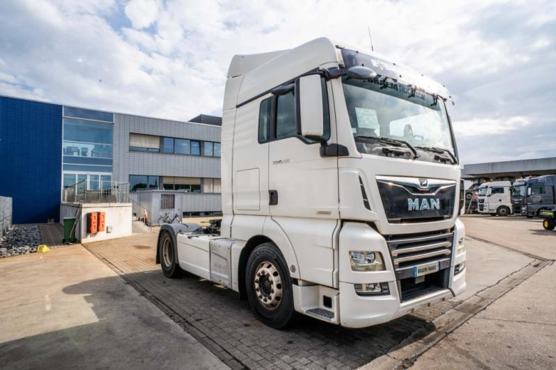 MAN TGX 18 460 XLX BLS+INTARDER+ADR+KIPHYDR. - Тягач: фото 2 MAN TGX 18 460 XLX BLS+INTARDER+ADR+KIPHYDR. - Тягач: фото 2