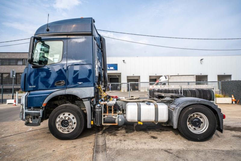 Тягач Mercedes AROCS 1843 LS ( NO ACTROS)+BIG AXLE +HYDR.: фото 6 Тягач Mercedes AROCS 1843 LS ( NO ACTROS)+BIG AXLE +HYDR.: фото 6