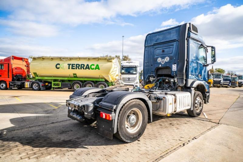 Mercedes AROCS 1843 LS ( NO ACTROS)+BIG AXLE +HYDR. - Тягач: фото 4 Mercedes AROCS 1843 LS ( NO ACTROS)+BIG AXLE +HYDR. - Тягач: фото 4