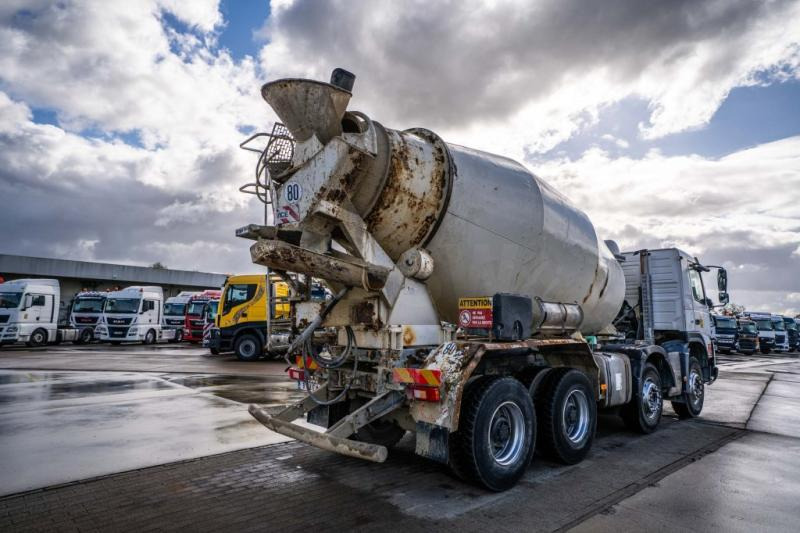 Volvo FMX 410 BB+LIEBHERR 9m3 - Автобетоносмеситель: фото 4 Volvo FMX 410 BB+LIEBHERR 9m3 - Автобетоносмеситель: фото 4