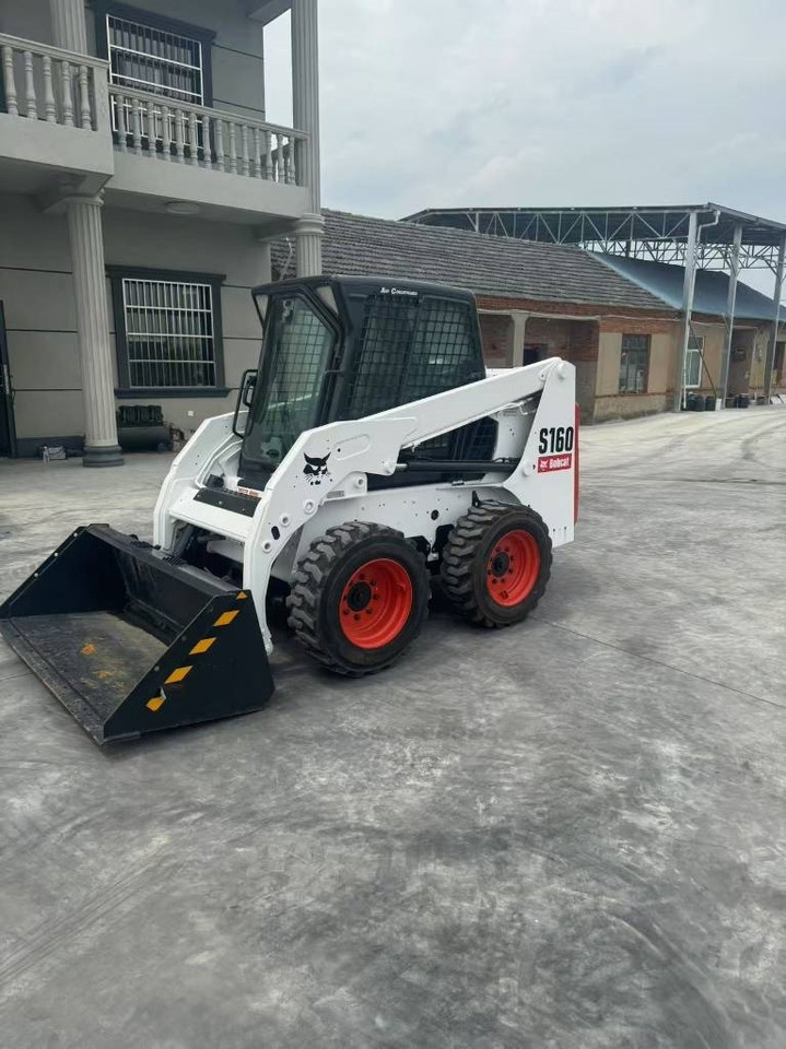 Bobcat S 160 - Мини-погрузчик с бортовым поворотом: фото 5 Bobcat S 160 - Мини-погрузчик с бортовым поворотом: фото 5