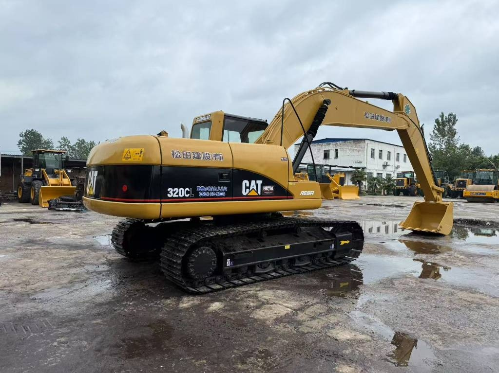 CAT 320 C - Гусеничный экскаватор: фото 1 CAT 320 C - Гусеничный экскаватор: фото 1