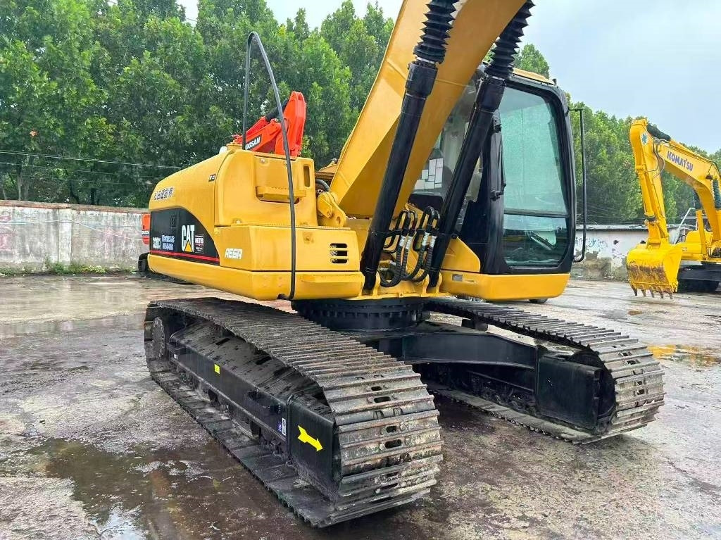 CAT 320 C - Гусеничный экскаватор: фото 2 CAT 320 C - Гусеничный экскаватор: фото 2