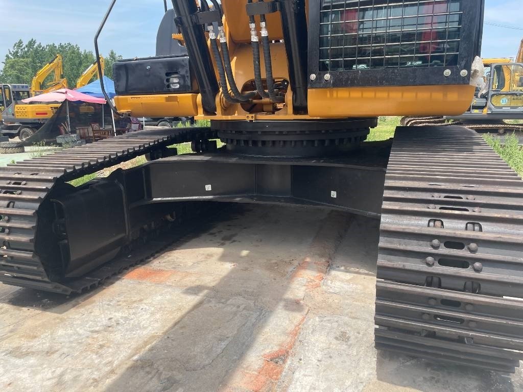 CAT 330 D - Гусеничный экскаватор: фото 3 CAT 330 D - Гусеничный экскаватор: фото 3