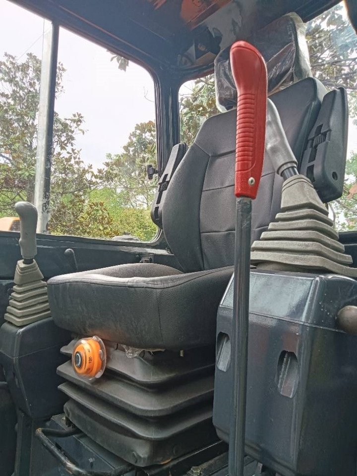 Doosan DH 60-7 - Гусеничный экскаватор: фото 3 Doosan DH 60-7 - Гусеничный экскаватор: фото 3