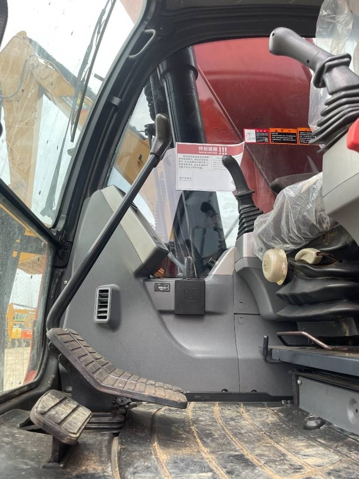 Doosan DX225LCA - Гусеничный экскаватор: фото 2 Doosan DX225LCA - Гусеничный экскаватор: фото 2