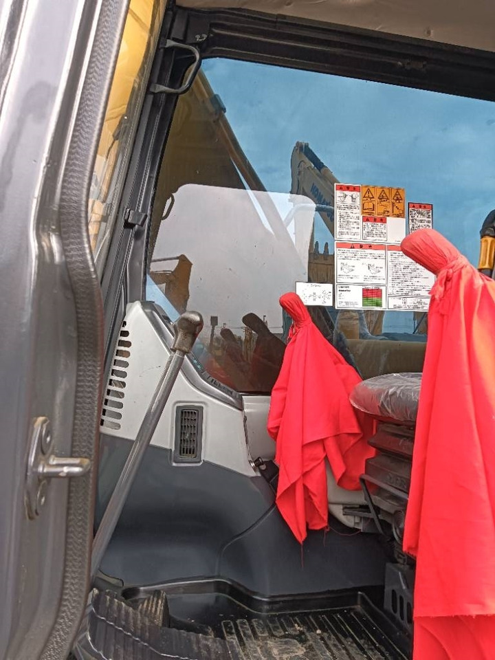 Komatsu PC 130 - Гусеничный экскаватор: фото 4 Komatsu PC 130 - Гусеничный экскаватор: фото 4