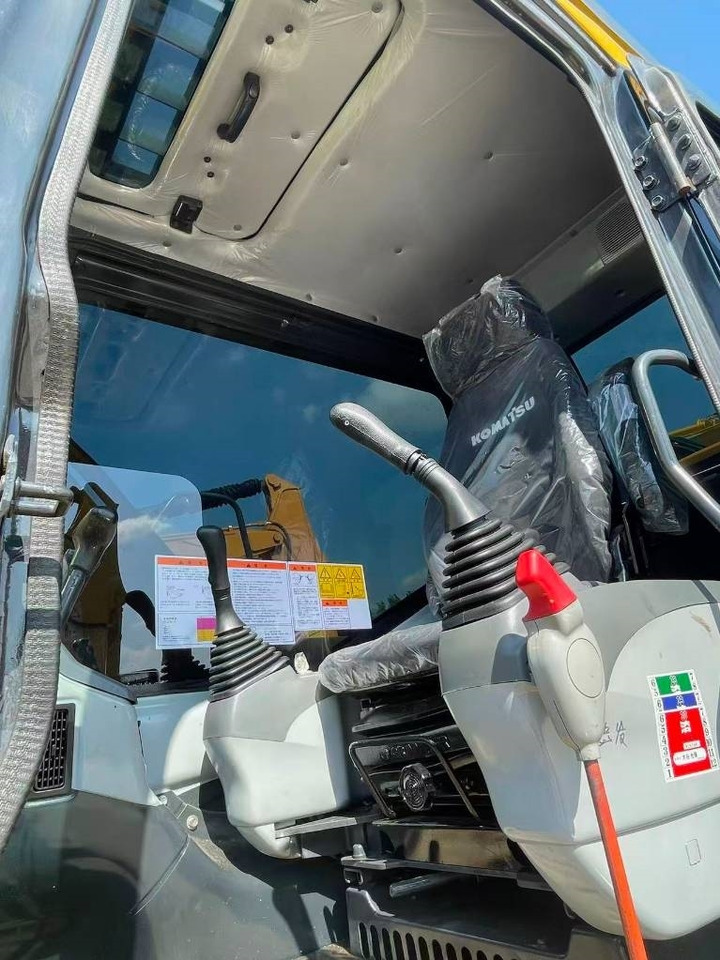 Komatsu PC 130 - Гусеничный экскаватор: фото 4 Komatsu PC 130 - Гусеничный экскаватор: фото 4