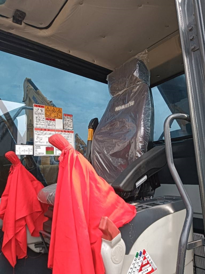 Komatsu PC 130 - Гусеничный экскаватор: фото 4 Komatsu PC 130 - Гусеничный экскаватор: фото 4