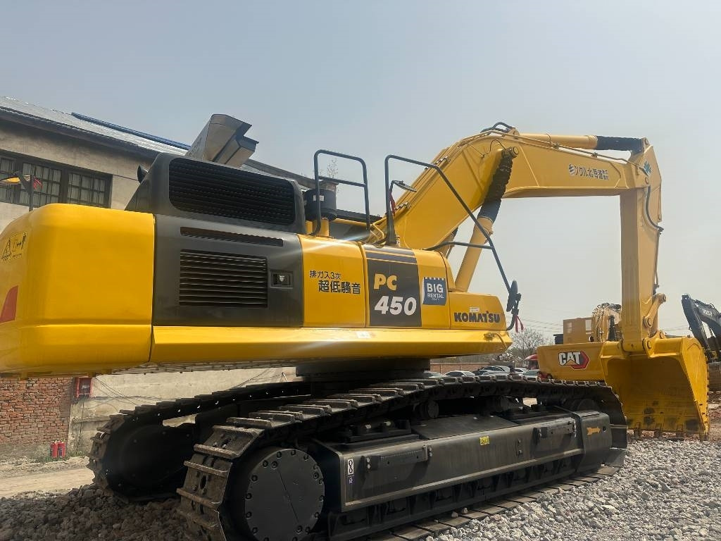 Komatsu PC450 - Гусеничный экскаватор: фото 1 Komatsu PC450 - Гусеничный экскаватор: фото 1
