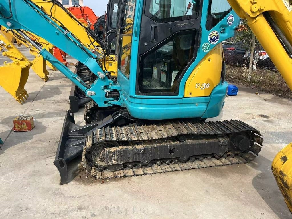 Kubota U 30 - Гусеничный экскаватор: фото 2 Kubota U 30 - Гусеничный экскаватор: фото 2
