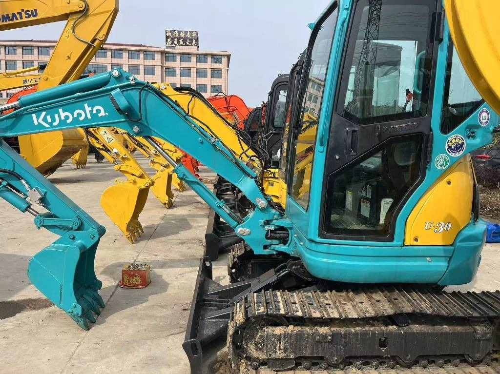 Kubota U 30 - Гусеничный экскаватор: фото 1 Kubota U 30 - Гусеничный экскаватор: фото 1