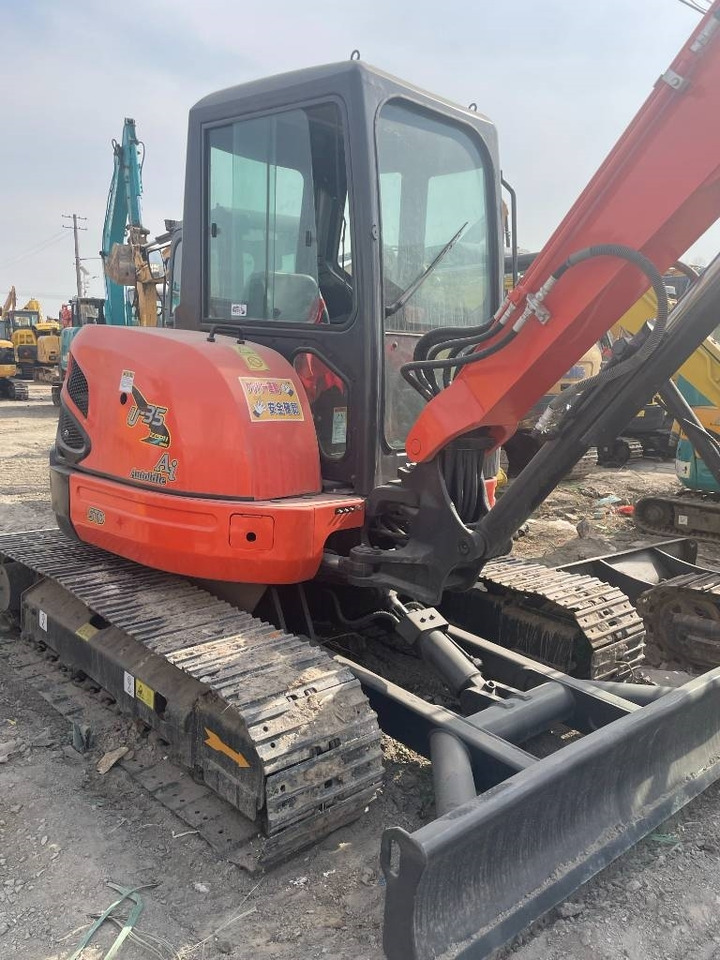 Kubota U35 - Мини-экскаватор: фото 2 Kubota U35 - Мини-экскаватор: фото 2