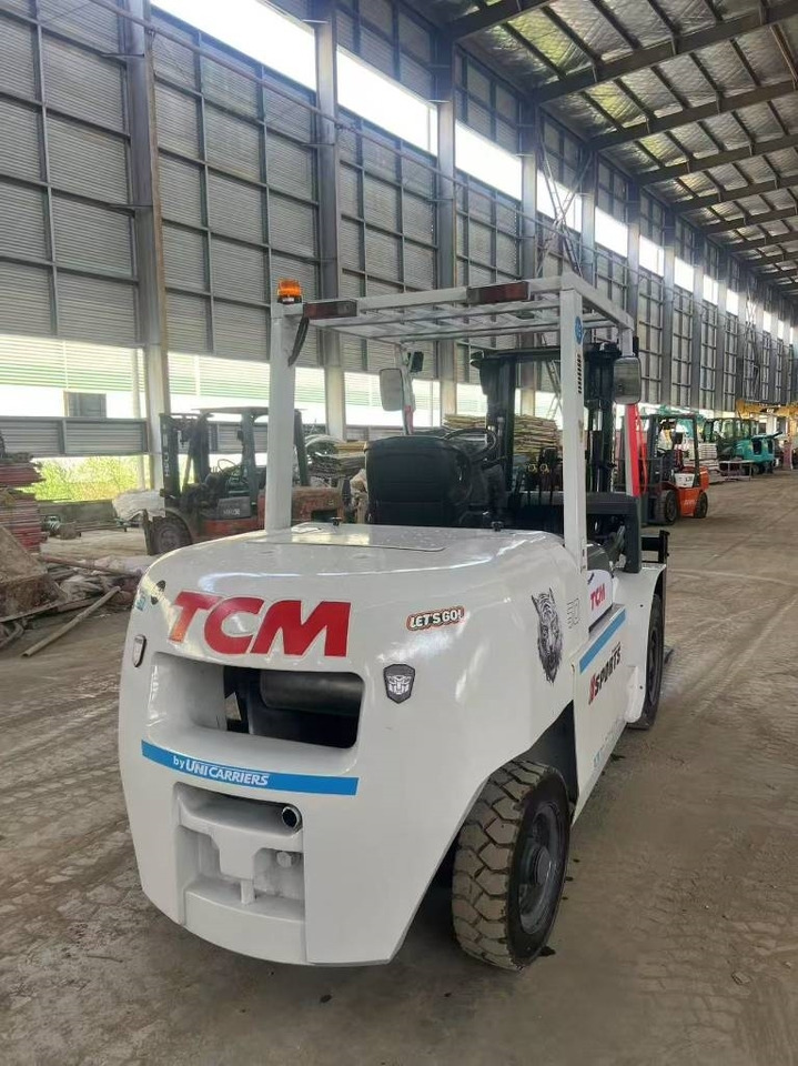 TCM FD 50 - Дизельный погрузчик: фото 3 TCM FD 50 - Дизельный погрузчик: фото 3