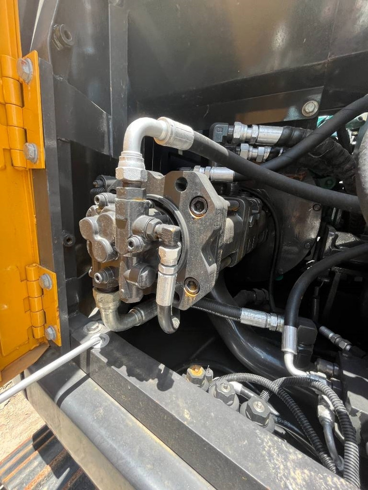 Volvo EC 140 - Гусеничный экскаватор: фото 5 Volvo EC 140 - Гусеничный экскаватор: фото 5