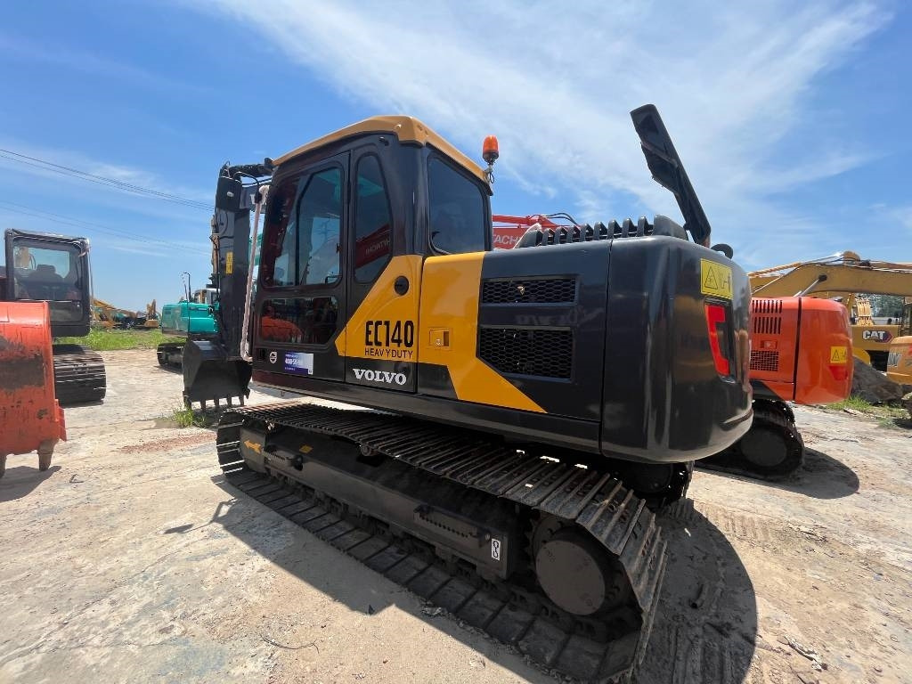 Volvo EC 140 - Гусеничный экскаватор: фото 1 Volvo EC 140 - Гусеничный экскаватор: фото 1