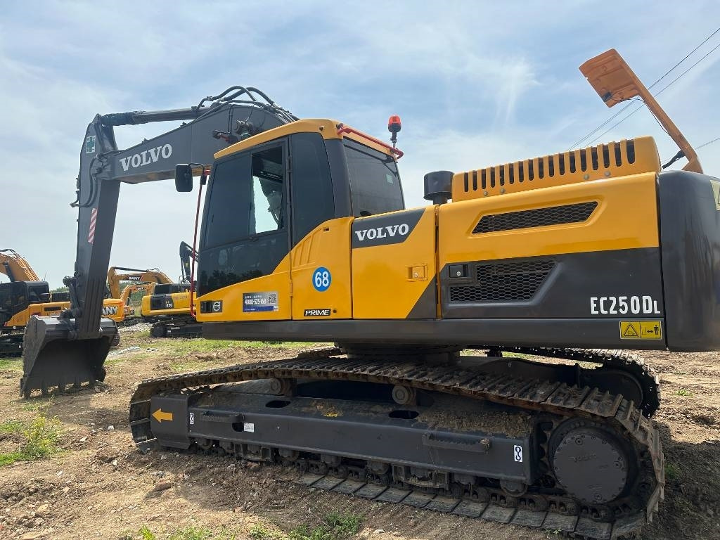 Volvo EC 250 D - Гусеничный экскаватор: фото 1 Volvo EC 250 D - Гусеничный экскаватор: фото 1