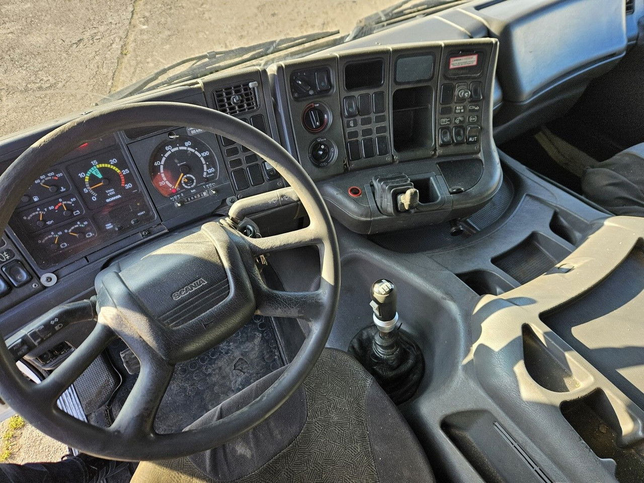 Тягач Scania 114 380- manual gearbox 3+3: фото 12 Тягач Scania 114 380- manual gearbox 3+3: фото 12