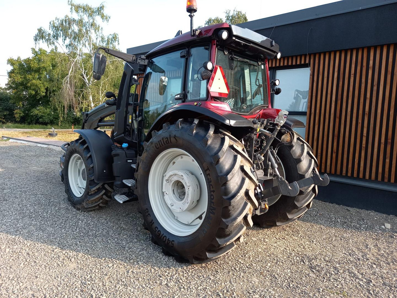 Valtra G, Agco power MBTN - D5, 115 A - Трактор: фото 5 Valtra G, Agco power MBTN - D5, 115 A - Трактор: фото 5
