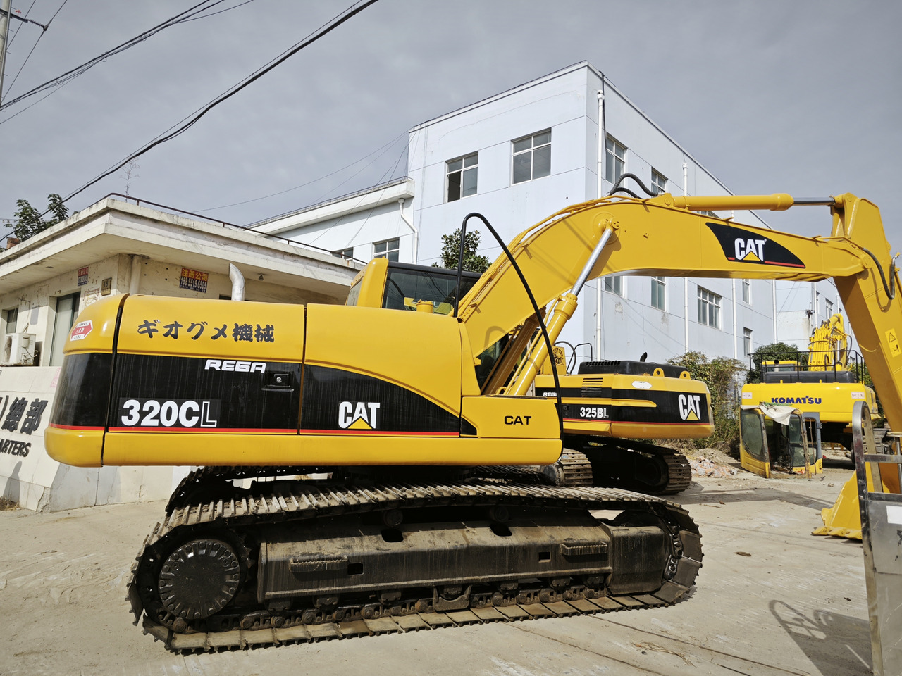 CATERPILLAR 320C - Гусеничный экскаватор: фото 1 CATERPILLAR 320C - Гусеничный экскаватор: фото 1