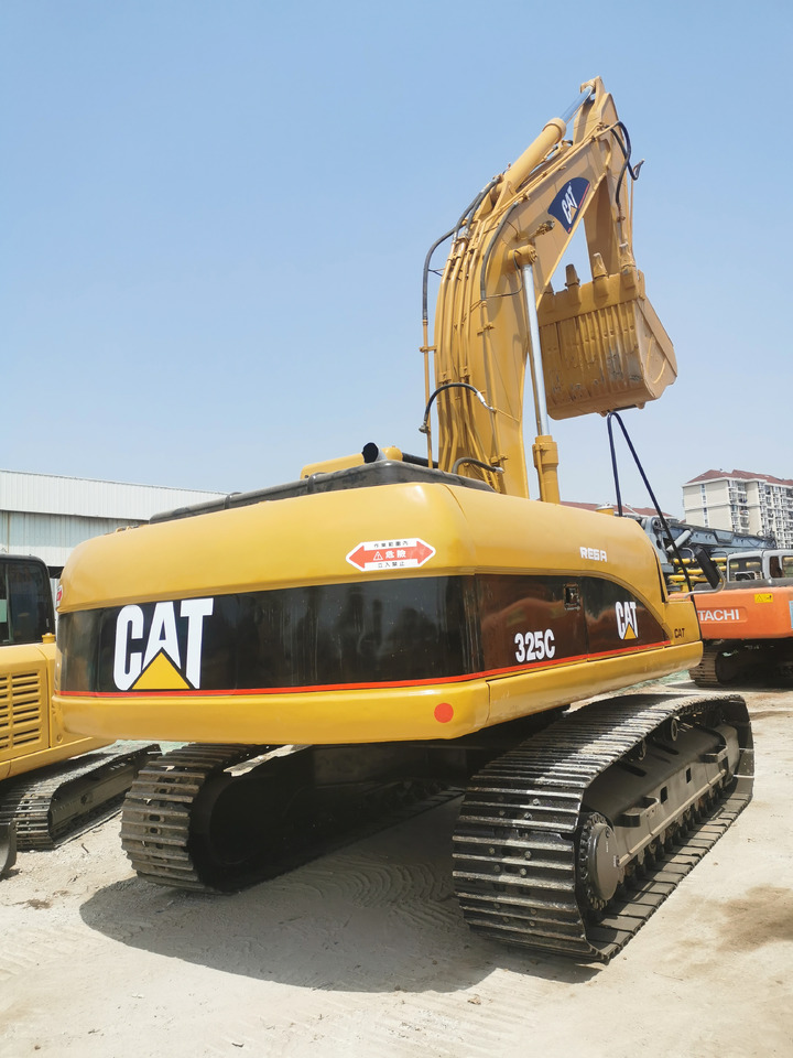 CATERPILLAR 325C - Гусеничный экскаватор: фото 4 CATERPILLAR 325C - Гусеничный экскаватор: фото 4