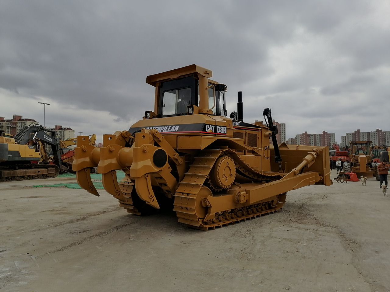 CATERPILLAR D8R - Бульдозер: фото 4 CATERPILLAR D8R - Бульдозер: фото 4